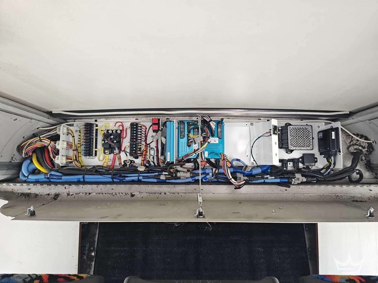 2012-gillig-low-floor-image-33