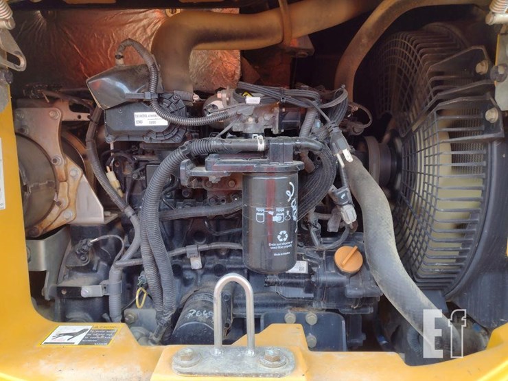 2015-deere-50g-image-42