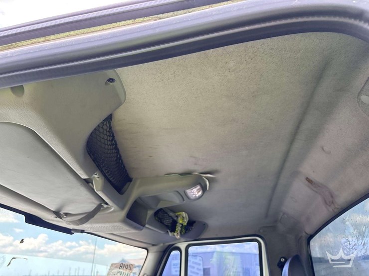 2018-international-durastar-4300-image-19