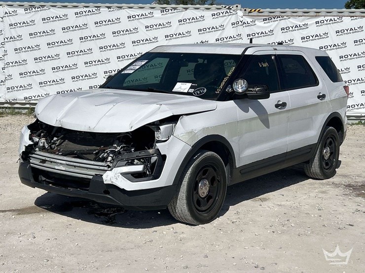 2018-ford-explorer-image-1