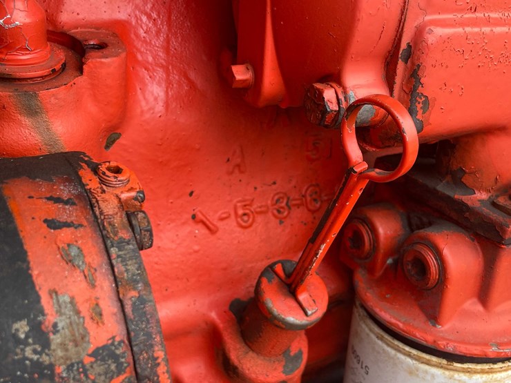 #4064-•-case-1370-tractor-image-36