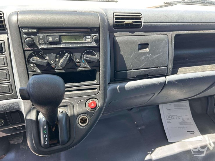 2007-mitsubishi-fuso-fe84d-image-25