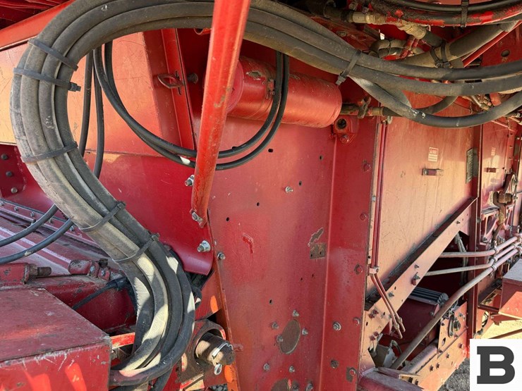 case-ih-1680-image-17