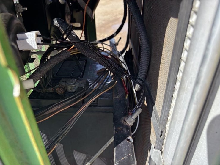 john-deere-6410-image-51