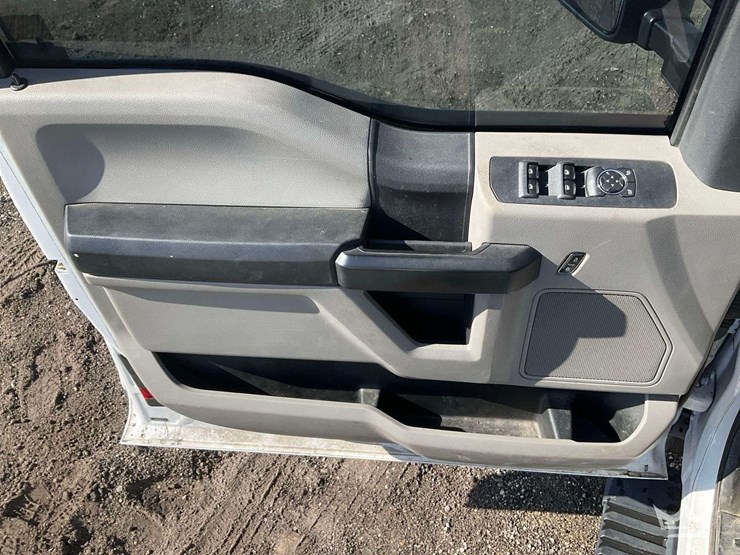 2019-ford-f450-image-12