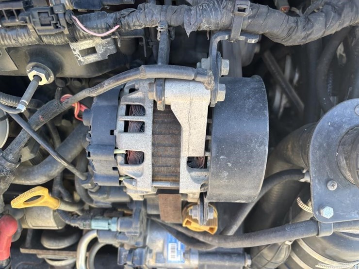 2016-bobcat-t650-image-38
