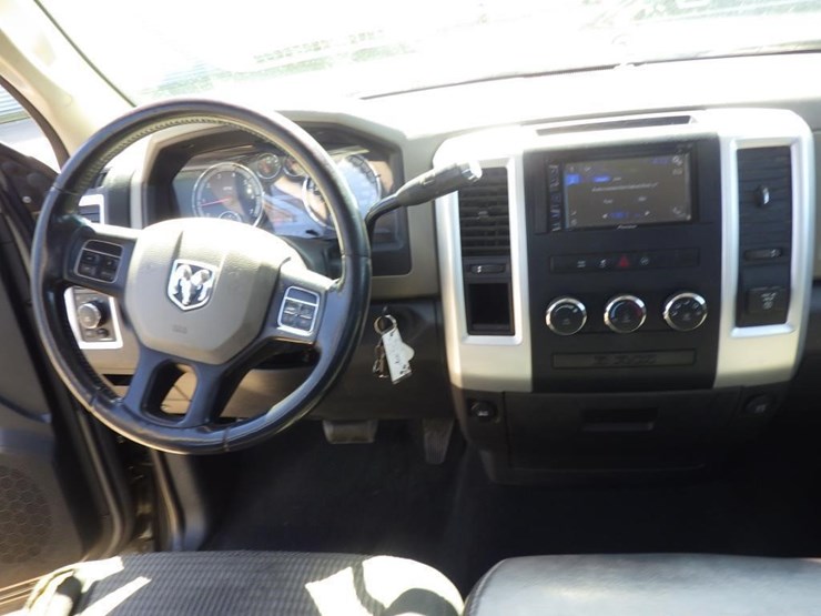 2012-dodge-1500-image-9