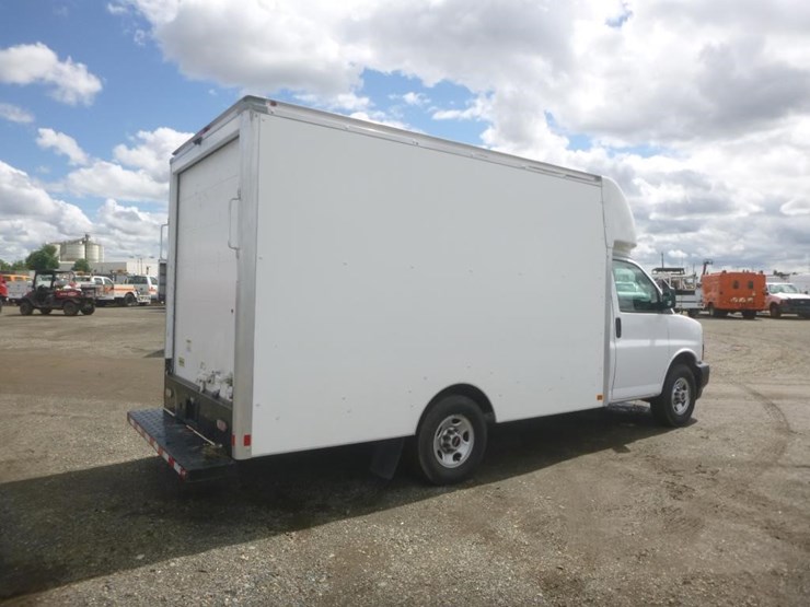 2021-gmc-3500-image-3