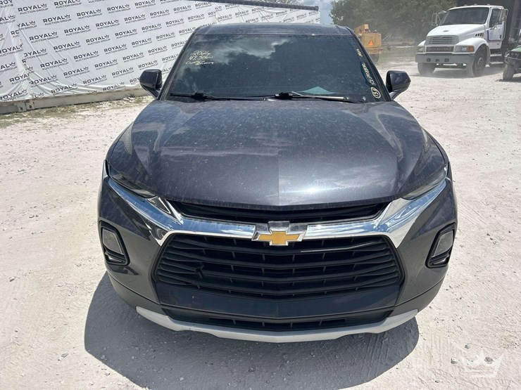2021-chevrolet-blazer-image-18