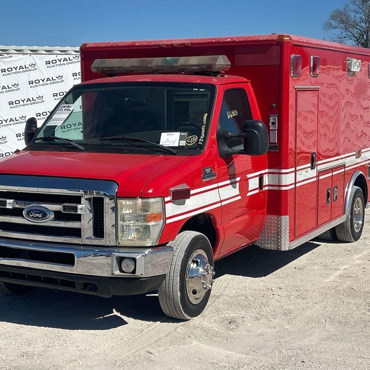 2008 FORD E450