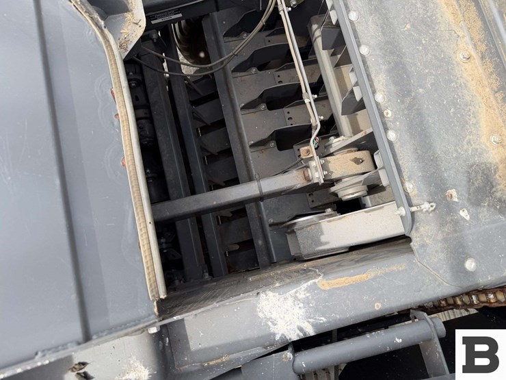 2022-massey-ferguson-2270-image-44