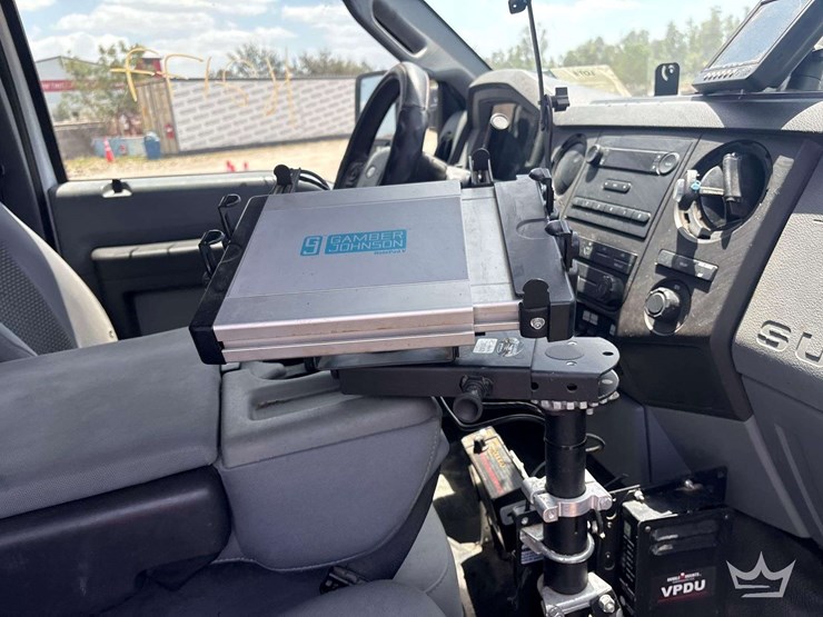 2016-ford-f550-image-21
