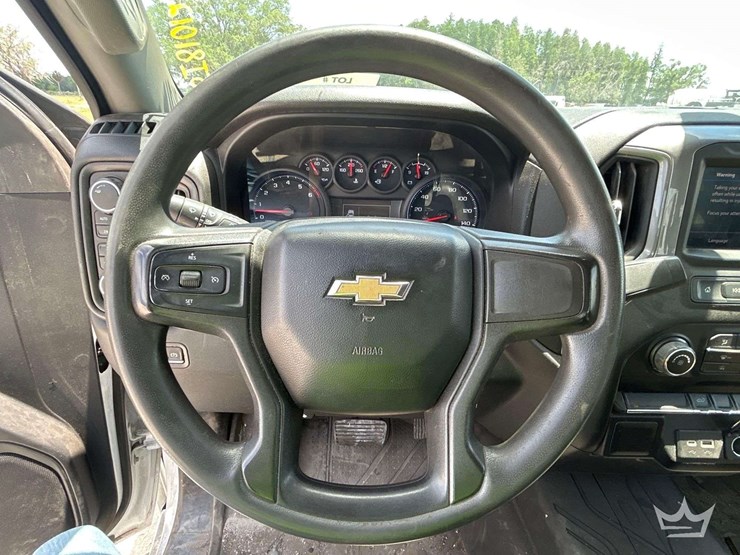 2021-chevrolet-silverado-1500-image-12