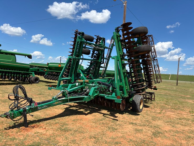 2015-great-plains-3000tm-image-1