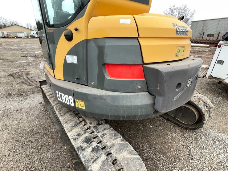 volvo-ecr88-image-41