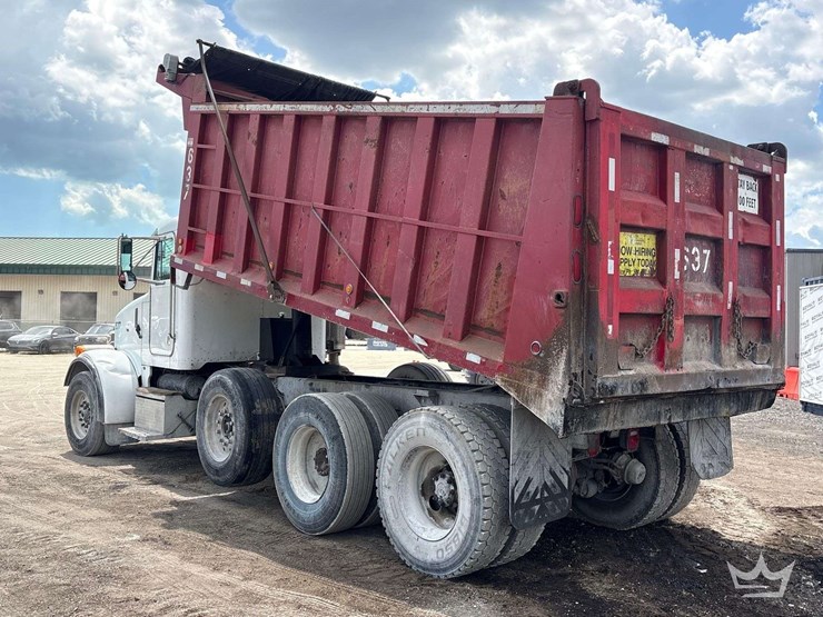 2005-peterbilt-357-image-4