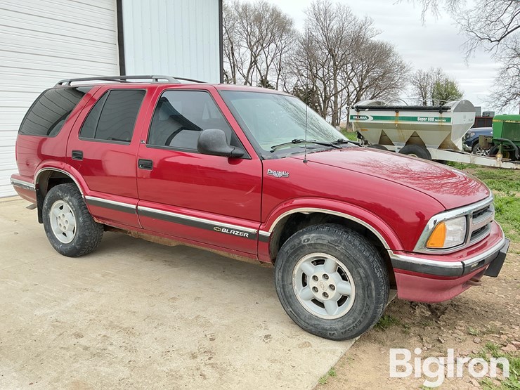 1997-chevrolet-blazer-image-3