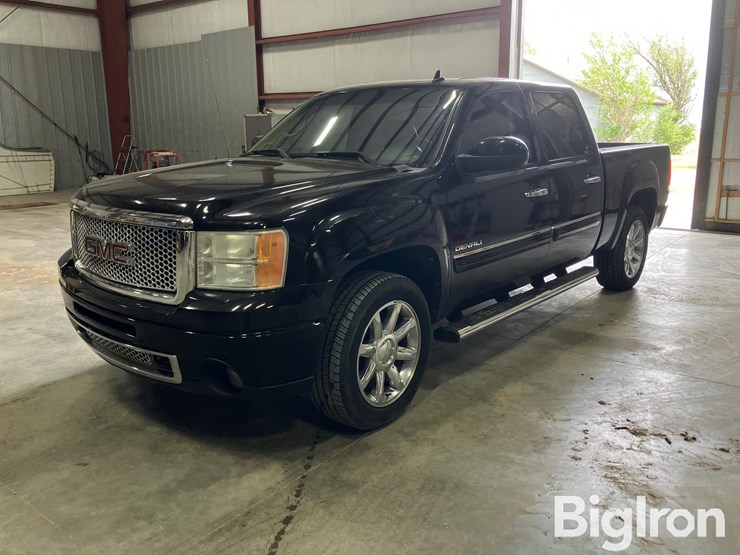 2010-gmc-sierra-1500-image-7