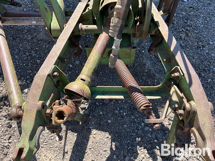 john-deere-7-image-11