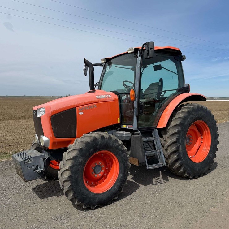 2013 KUBOTA M110GX