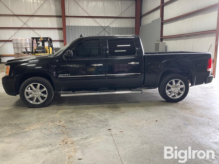 2010-gmc-sierra-1500-image-6