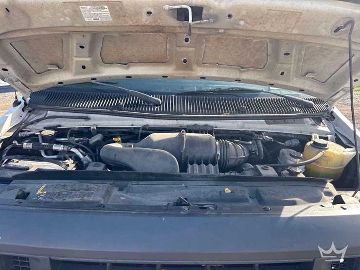2014-ford-e350-image-7