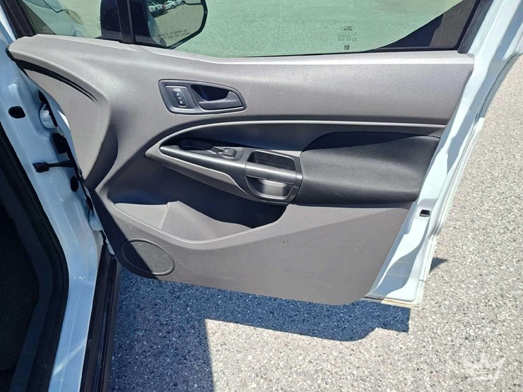 2019-ford-transit-connect-image-29