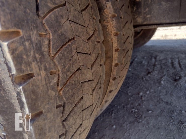 2005-ford-f450-image-16