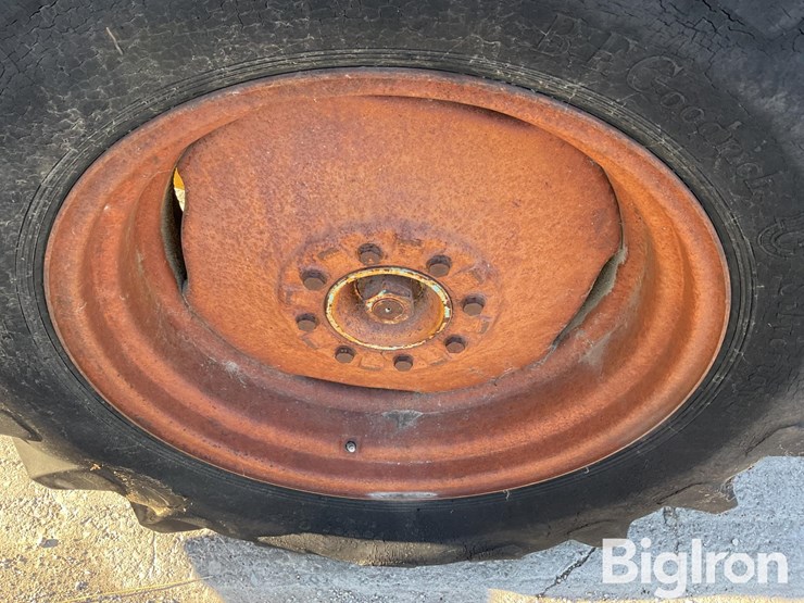 1968-john-deere-440-image-18