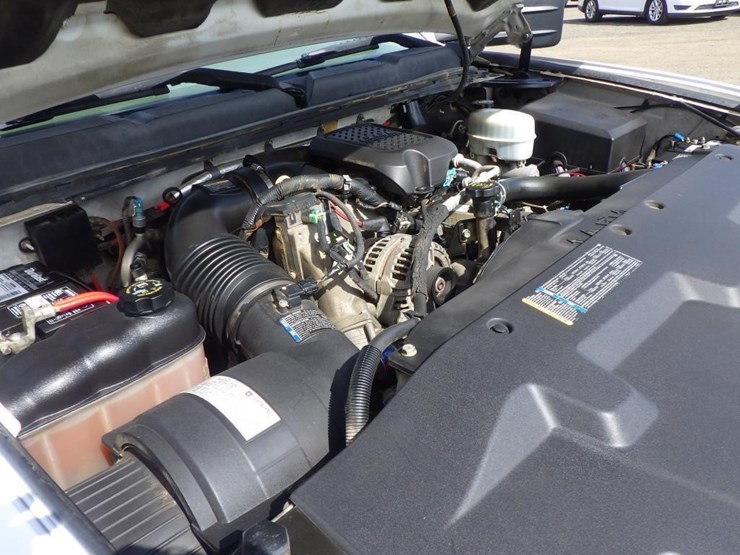 2008-chevrolet-3500hd-image-9