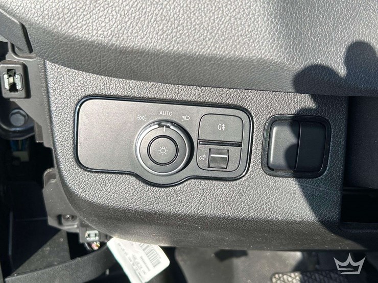 2021-mercedes-benz-sprinter-4500-image-15