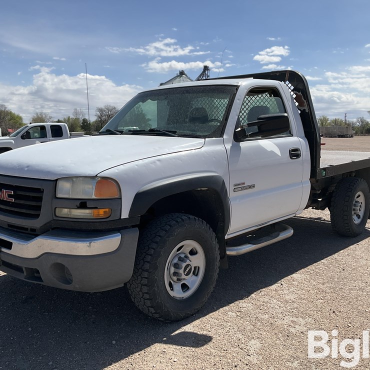 2005 GMC SIERRA 1500