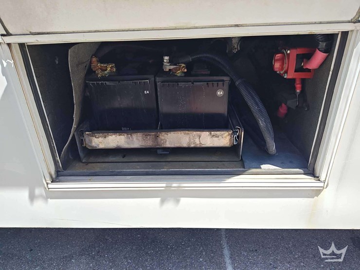 2017-ford-e450-image-30