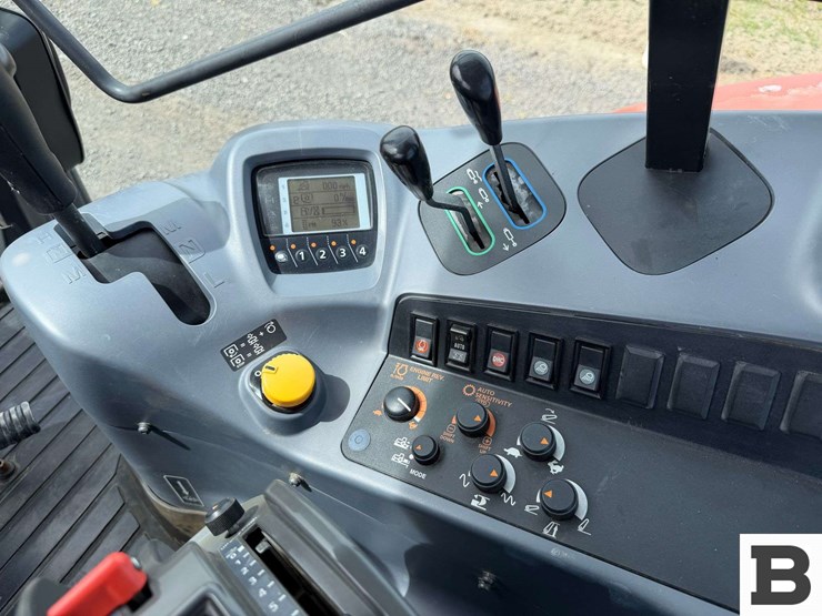 2013-kubota-m110gx-image-63