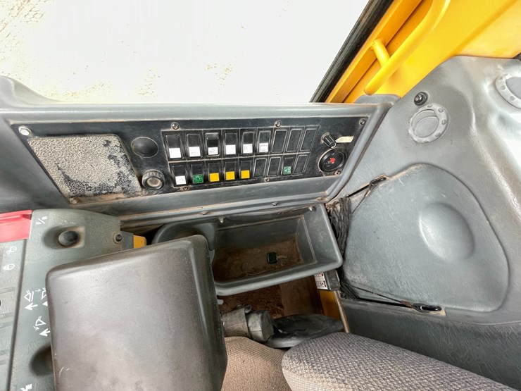 volvo-l90e-image-39