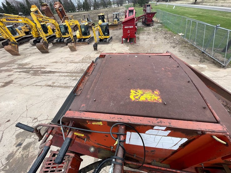#4047-•-1991-royer-top-soil-shredder-image-87