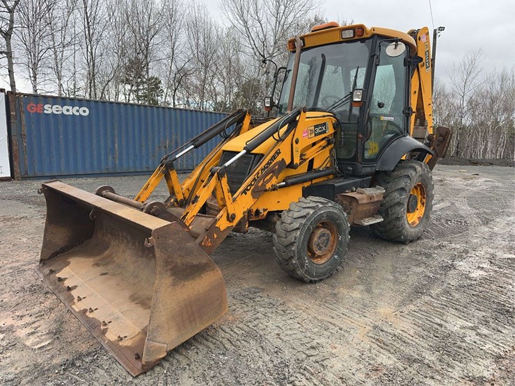 2010-jcb-3cx-image-1