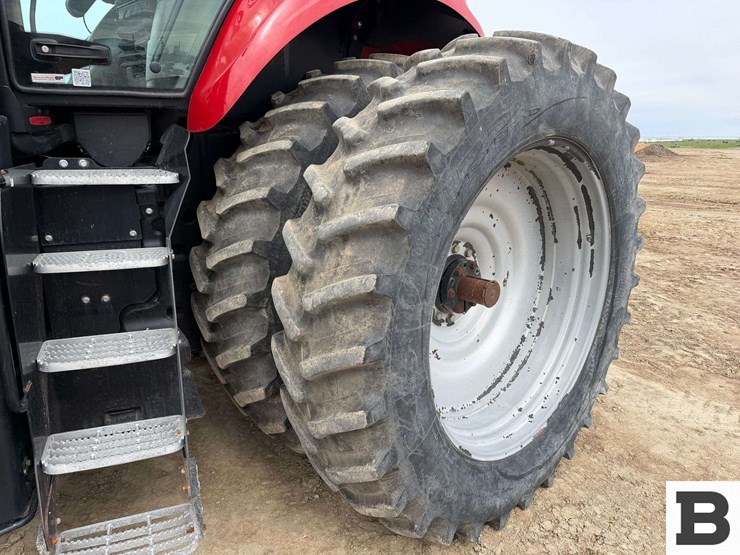 2018-case-ih-magnum-310-image-33