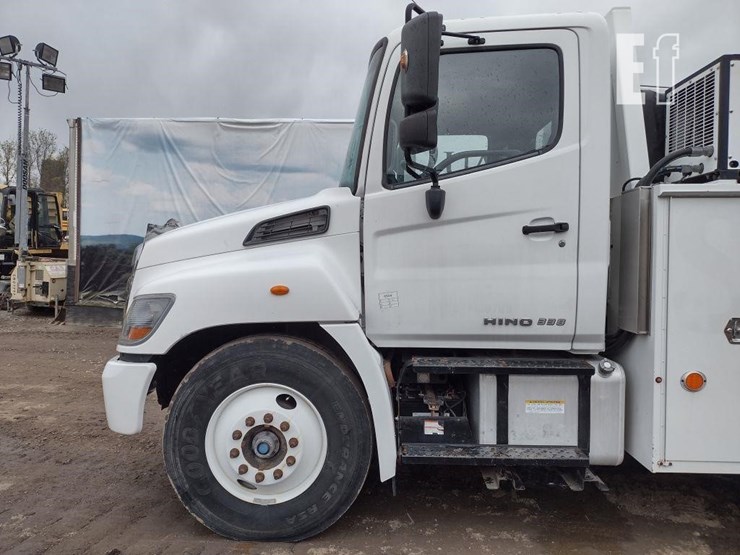 2018-hino-338-image-20
