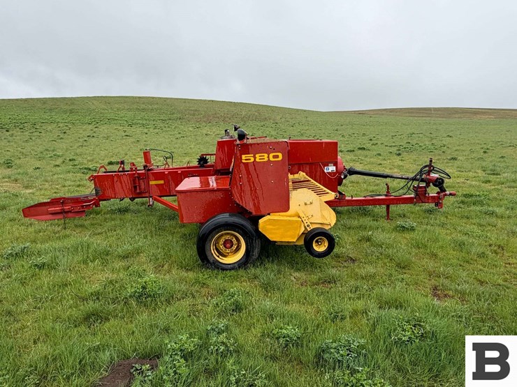 new-holland-580-image-7