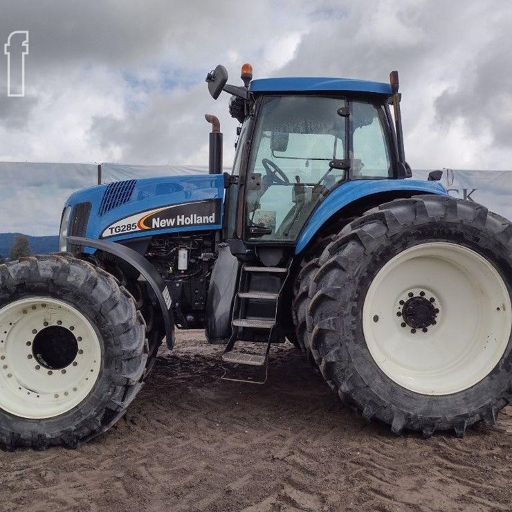 NEW HOLLAND TG285