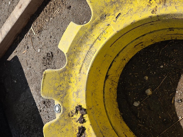 john-deere-rear-wheel-weights-image-11