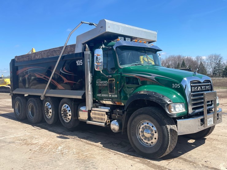 #4014-•-2013-quad-axle-mack-dump-truck-(has-wi-title)-image-3