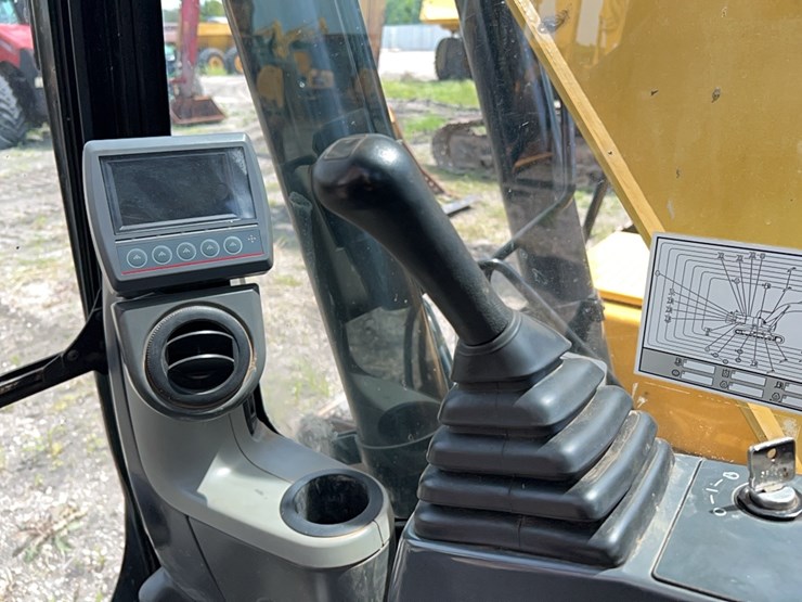 2017-caterpillar-313fl-image-22