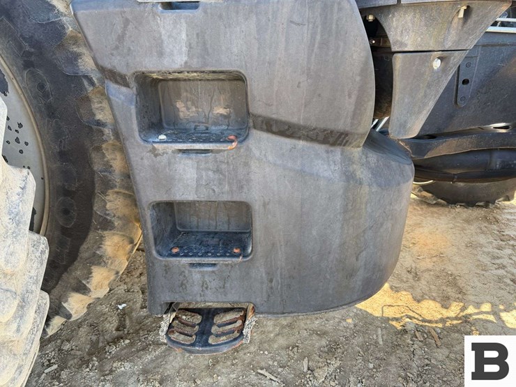 2015-case-ih-magnum-310-image-83