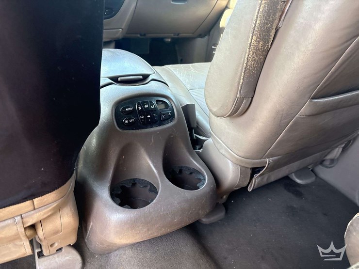 2003-toyota-sequoia-image-9