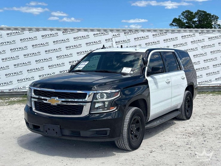 2019-chevrolet-tahoe-image-1