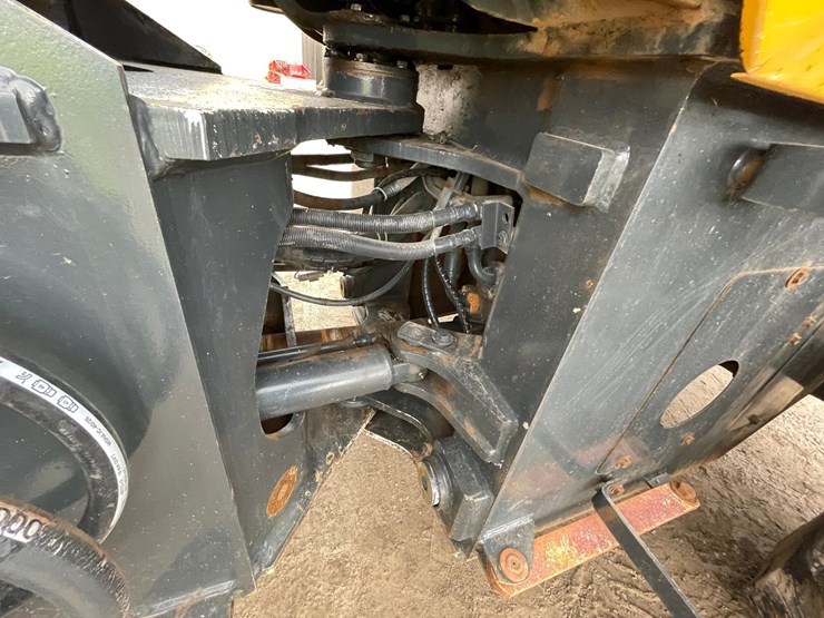 2007-komatsu-wa250-5-image-35