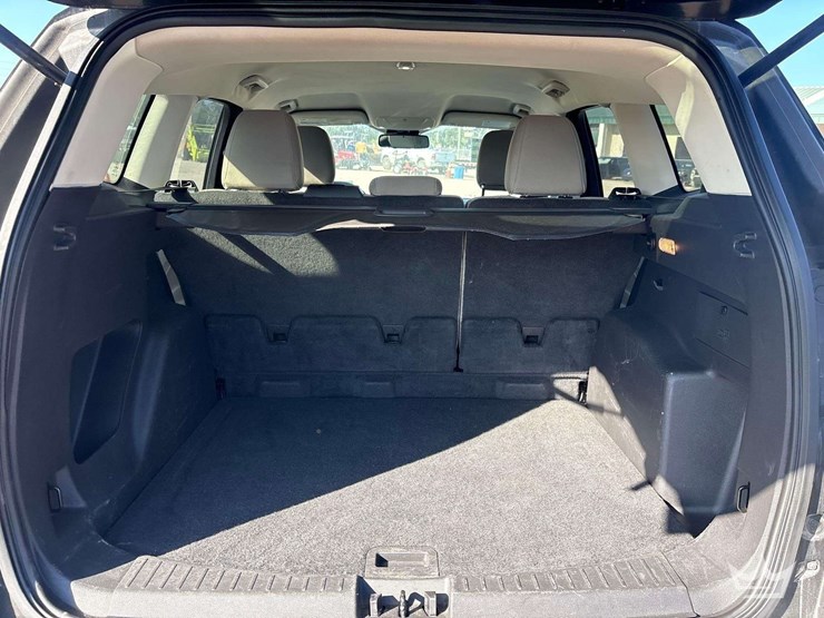 2019-ford-escape-image-19