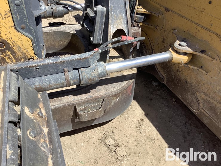 2012-deere-850k-xlt-image-18